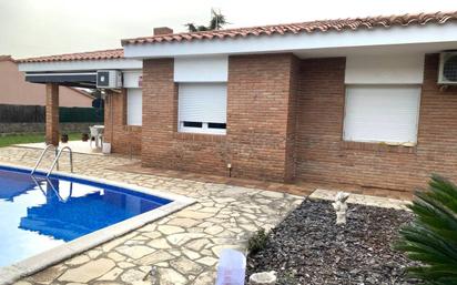 Exterior view of House or chalet for sale in Sant Quirze del Vallès  with Air Conditioner, Heating and Private garden