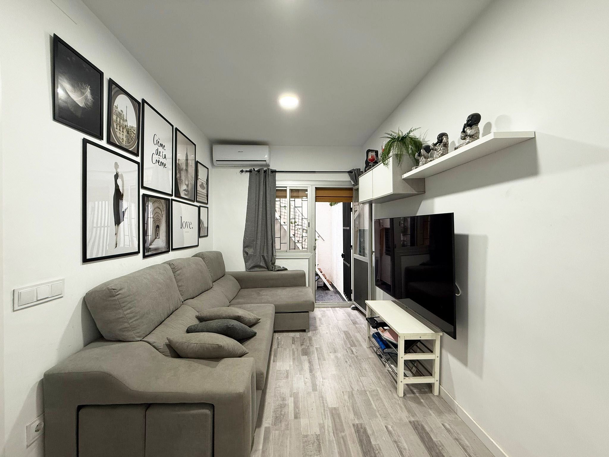 Sala de estar de Planta baja en venta en  Barcelona Capital con Terraza