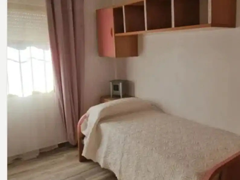 Casa aparellada amb jardí en venda a Calle Río Nalón 8, imagen 11