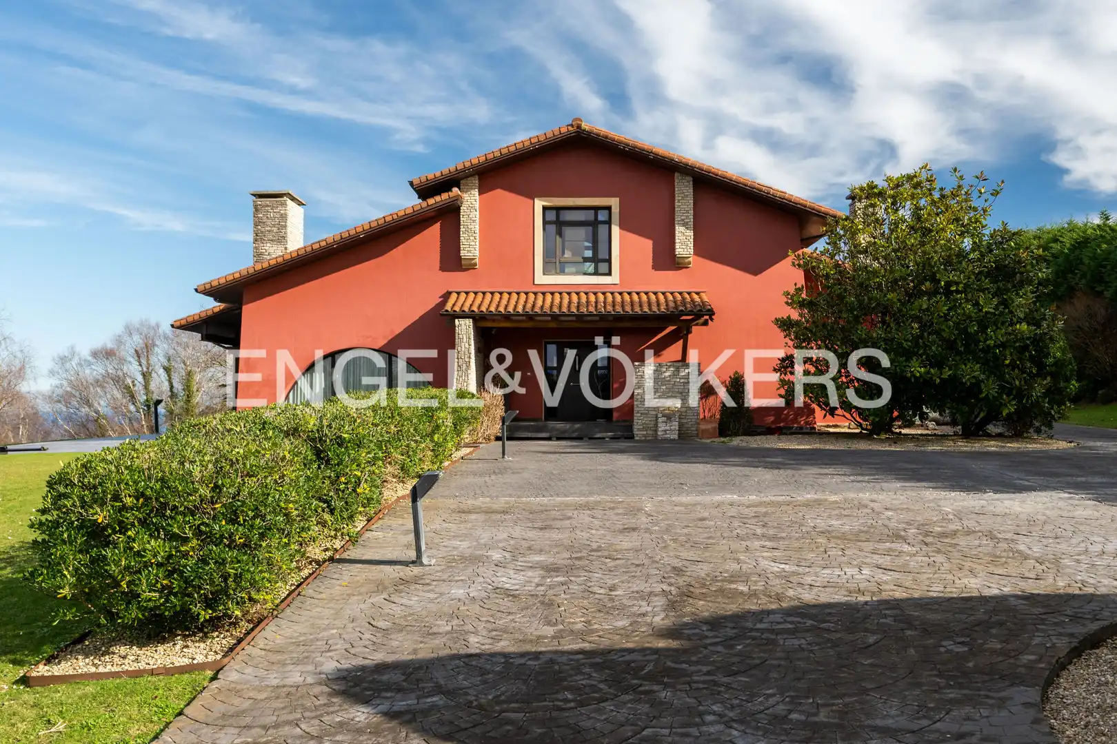 Vista exterior de Casa o chalet en venta en Donostia - San Sebastián  con Aire acondicionado, Calefacción y Jardín privado