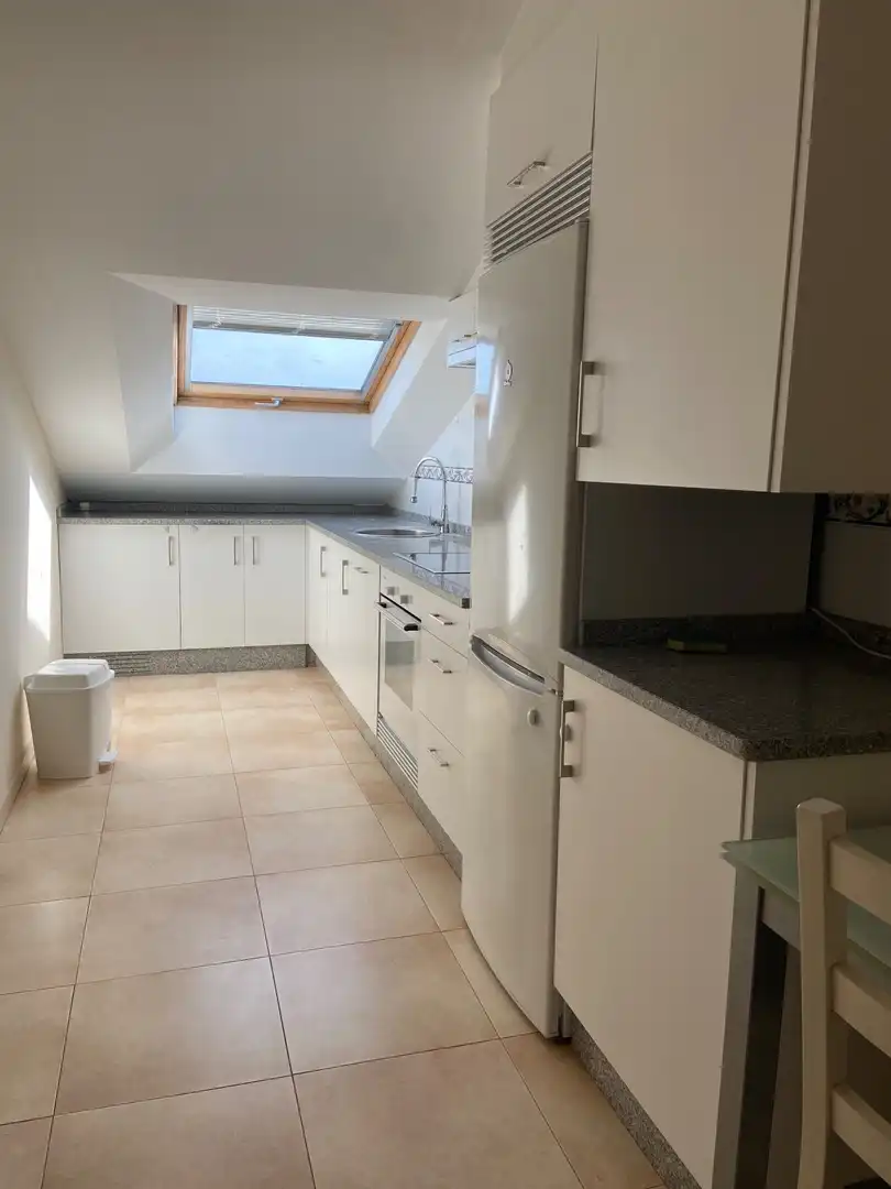 Cuina de Àtic en venda en Lalín amb Calefacció, Terrassa i Traster