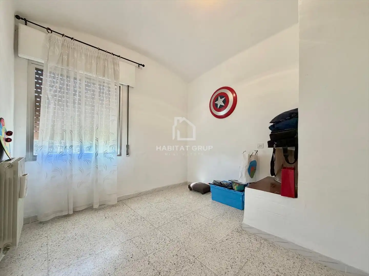 Casa adosada en venta en Girona con Calefacción, Jardín privado y Terraza