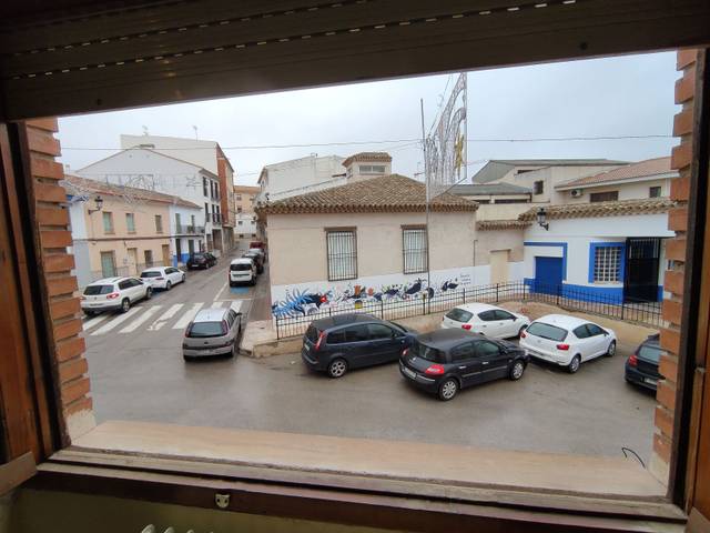 Casa adosada en Venta en Calle Fernández Calzuelas en Campo de Criptana