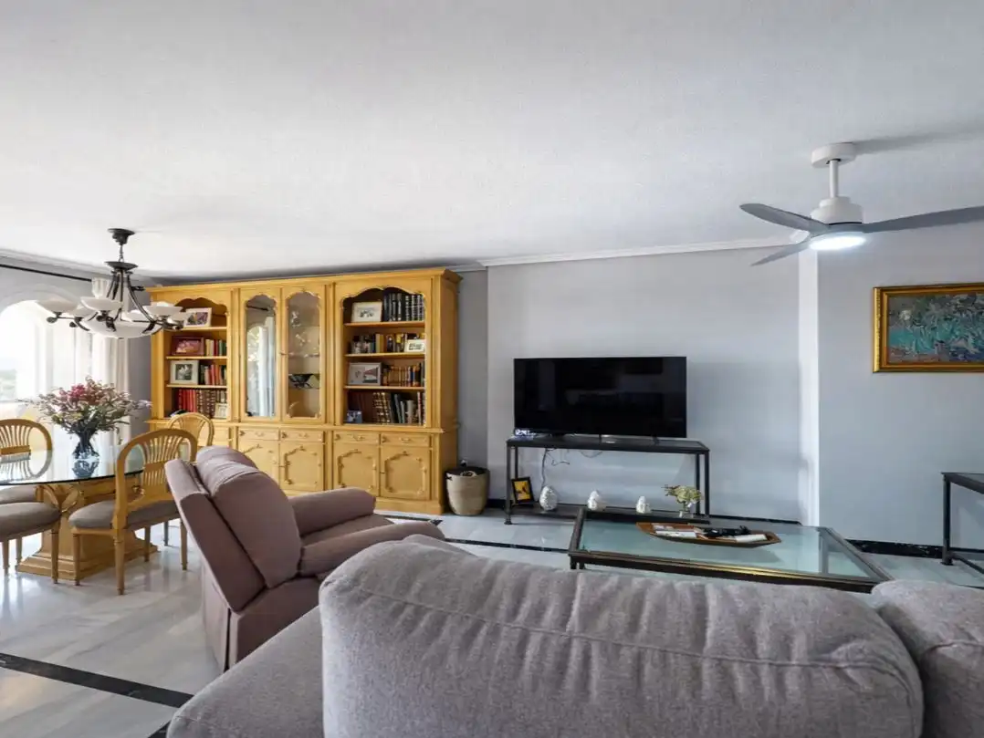 Sala d'estar de Dúplex en venda en Barrio Bajo