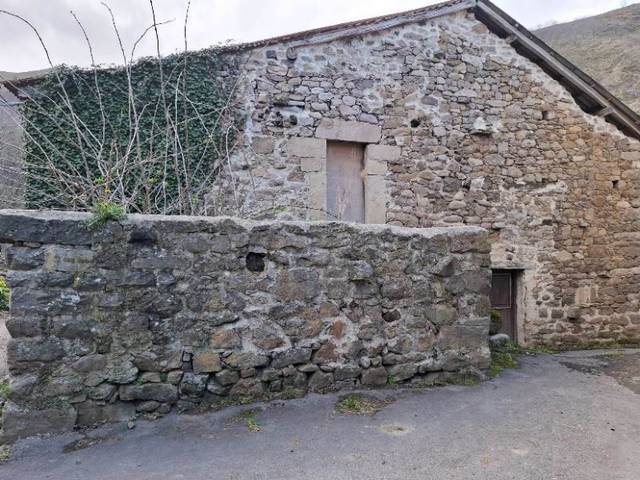 Casa adosada en Venta en Saja - C/ La Rosa en Los Tojos