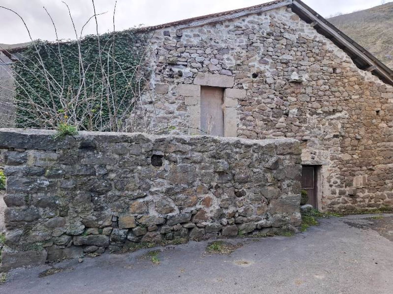 Exterior view of Single-family semi-detached for sale in Los Tojos   with Storage room