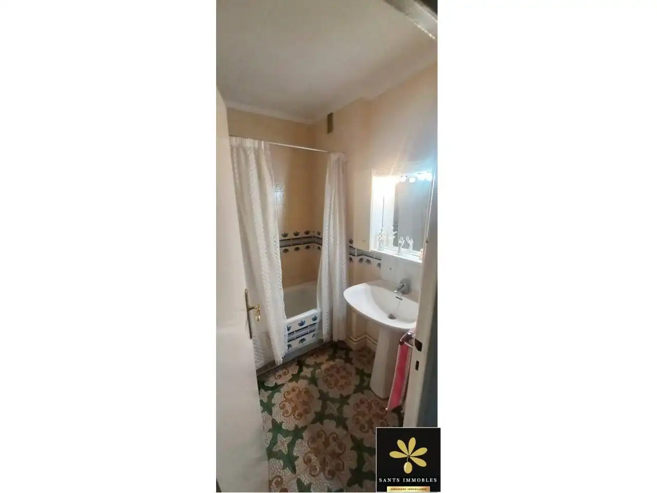 Baño de Piso en venta en Terrassa con Balcón