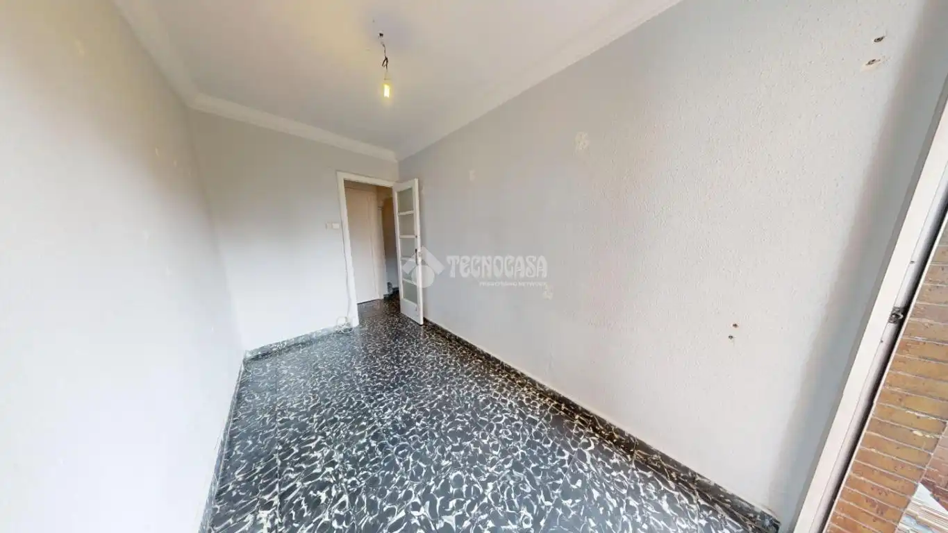Habitación de Piso en venta en Valencia con Balcón
