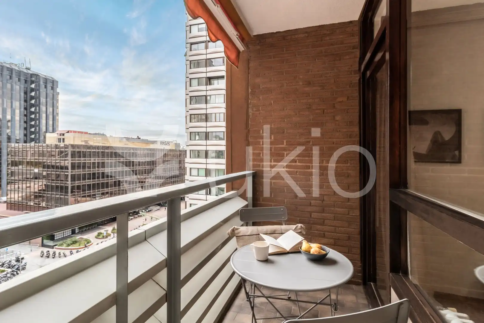 Terrassa de Apartament de lloguer en Madrid amb Aire condicionat, Calefacció i Moblat