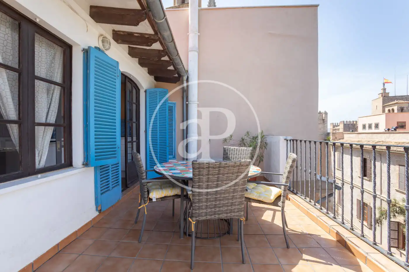 Terrassa de Pis de lloguer en  Palma de Mallorca amb Aire condicionat, Terrassa i Moblat