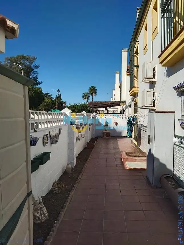 Exterior view of Houses for sale in Vélez-Málaga  with Air Conditioner, Heating and Terrace