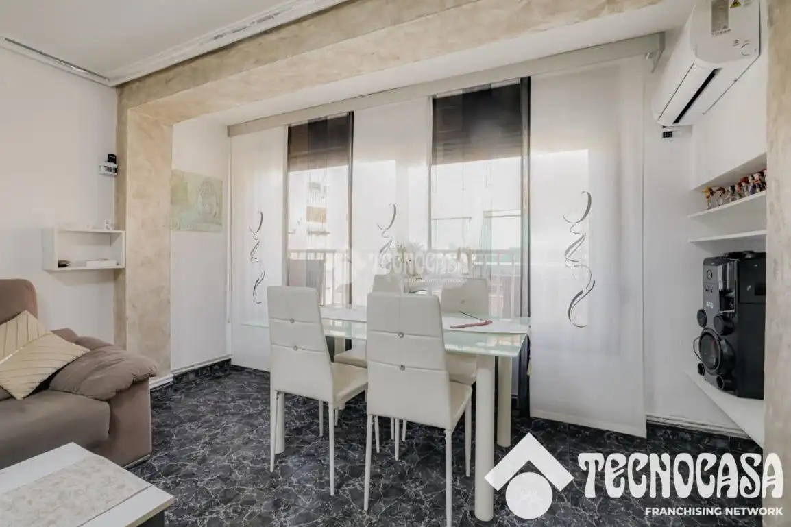 Comedor de Piso en venta en Gavà con Aire acondicionado, Calefacción y Terraza