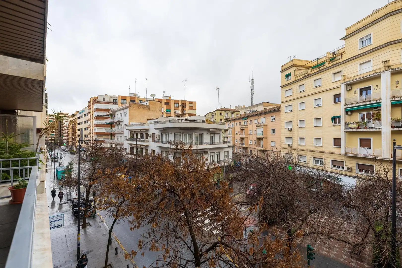 Vista exterior de Pis en venda en Granada