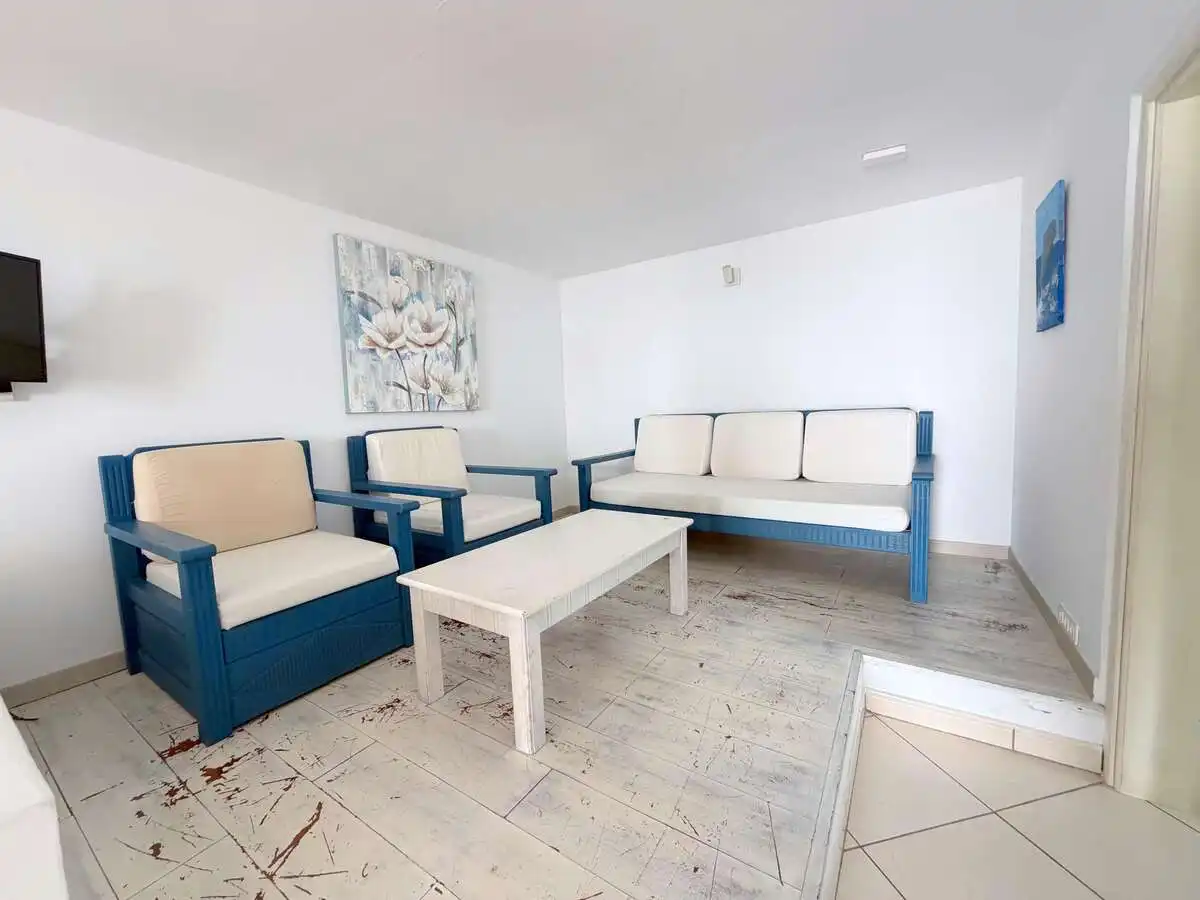 Sala d'estar de Casa o xalet en venda en Tías amb Aire condicionat, Jardí privat i Terrassa
