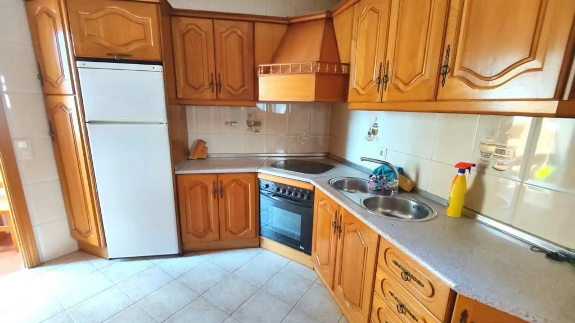 Cocina de Casa adosada de alquiler en  Granada Capital con Aire acondicionado y Amueblado