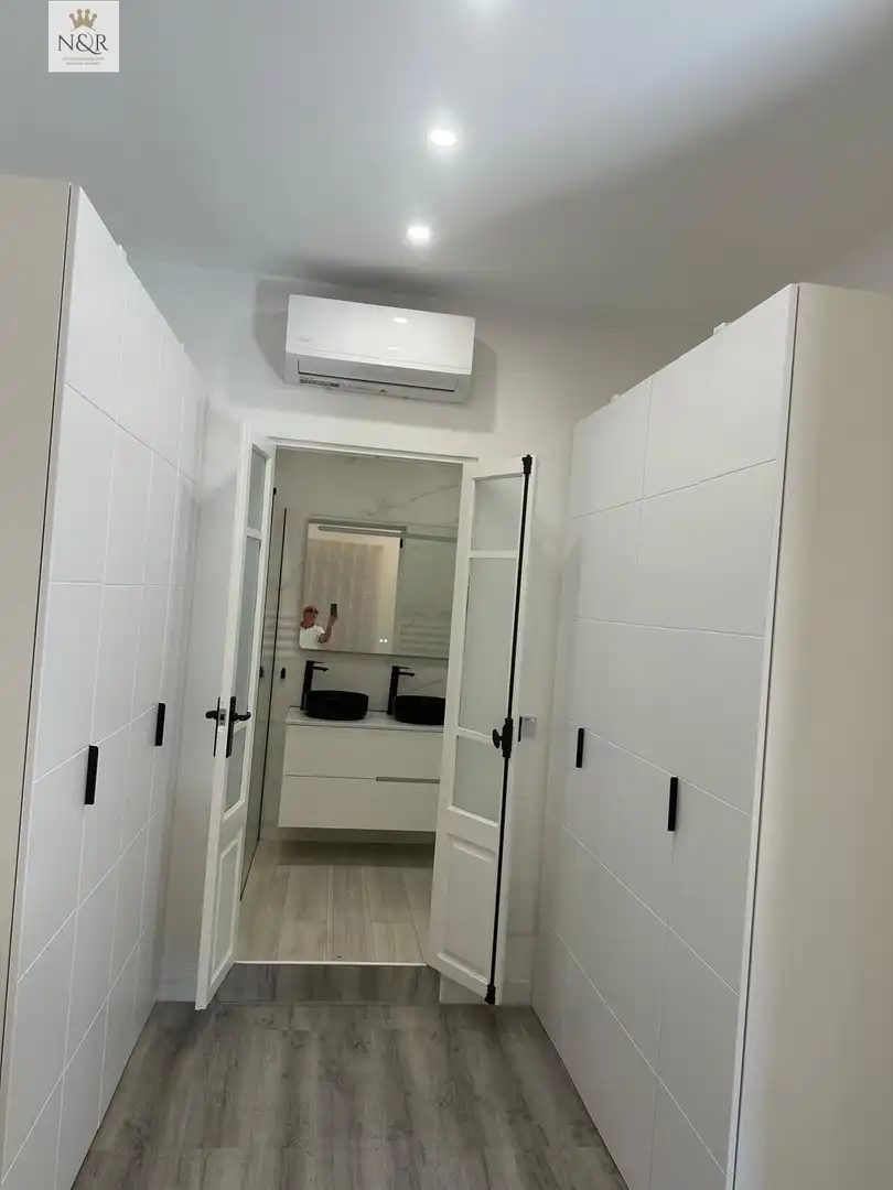 Badezimmer von Wohnung zum Verkauf in  Palma de Mallorca mit Klimaanlage und Balkon