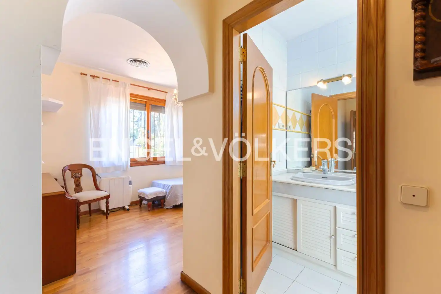 Casa o chalet en venta en Paterna con Aire acondicionado, Calefacción y Jardín privado