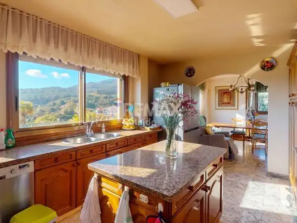 Kitchen of Houses for sale in Vigo   with Heating, Private garden and Parquet flooring