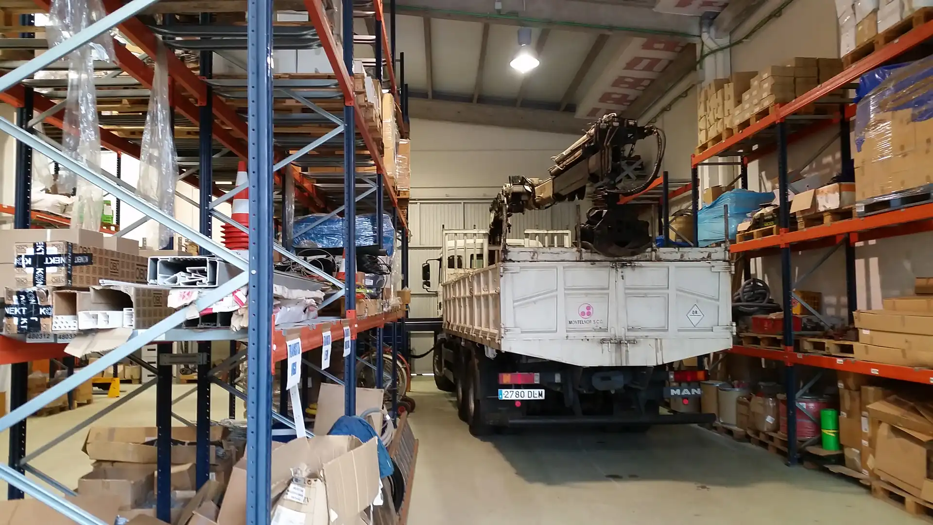 Aparcament de Nau industrial en venda en Santiago de Compostela 