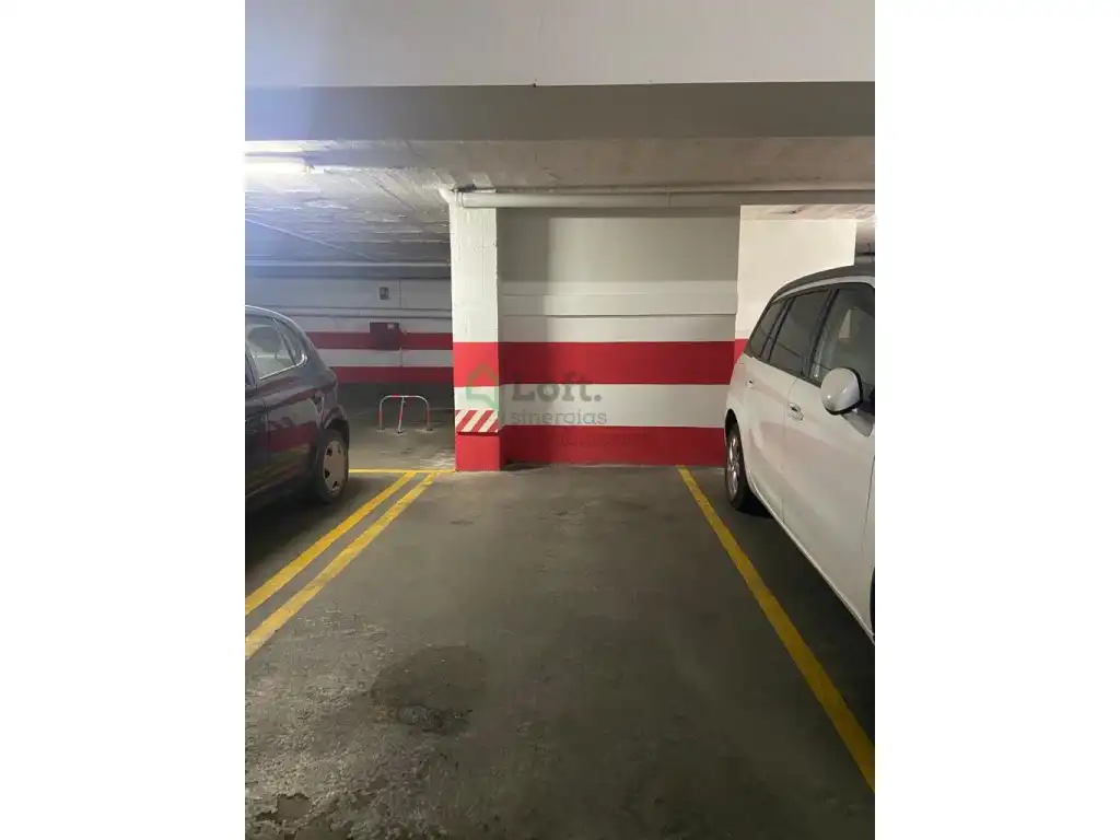 Parkplatz von Wohnung zur Miete in Badajoz mit Klimaanlage, Heizung und Ofen