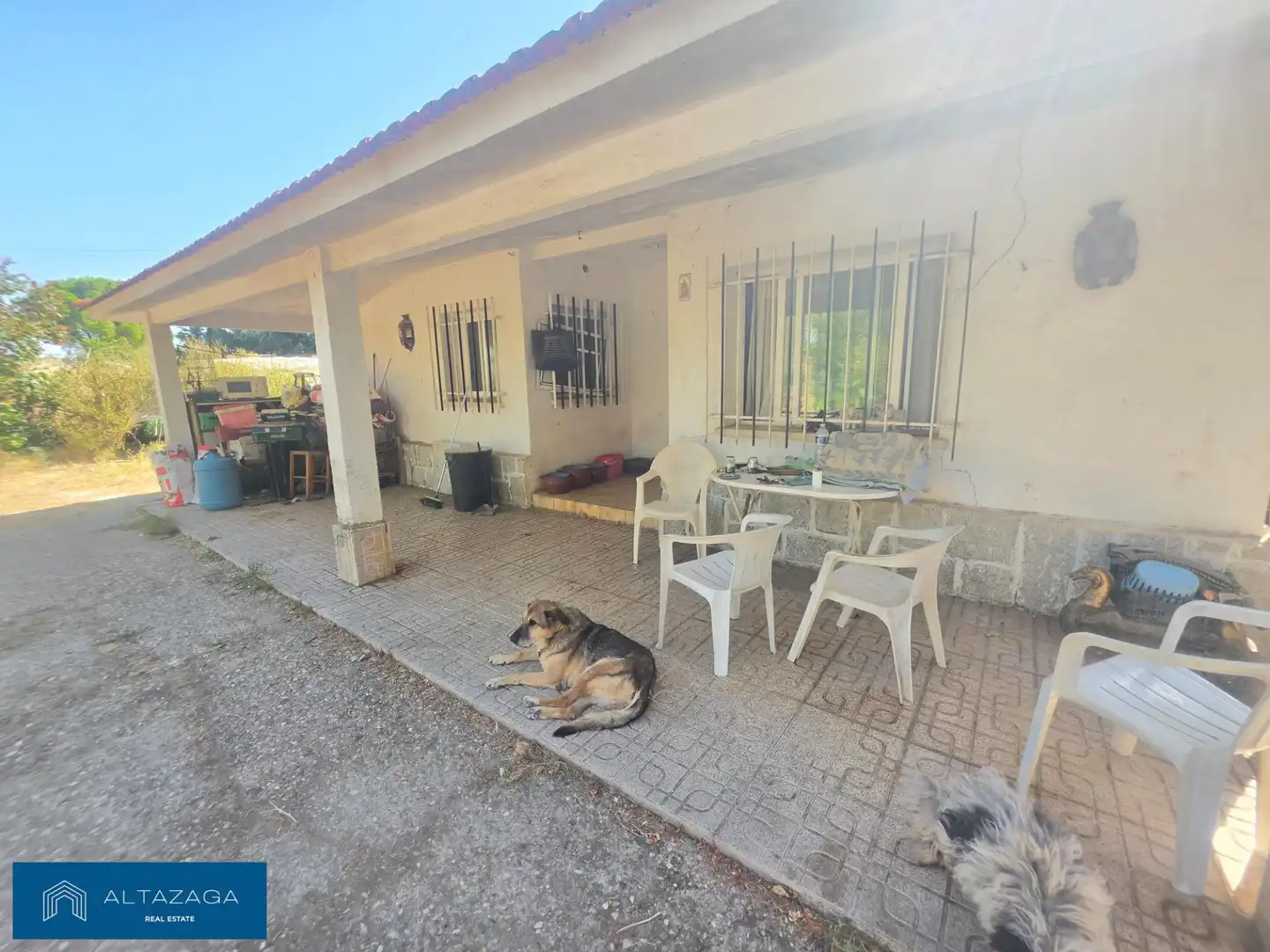 Außenansicht von Haus oder Chalet zum Verkauf in Talamanca de Jarama mit Heizung und Privatgarten