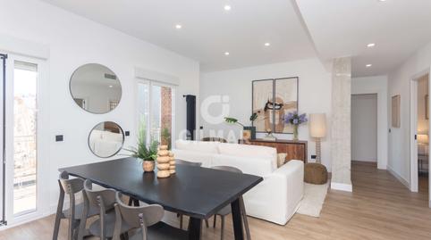 Foto 2 de Piso en venta en Niño Jesús,  Madrid Capital