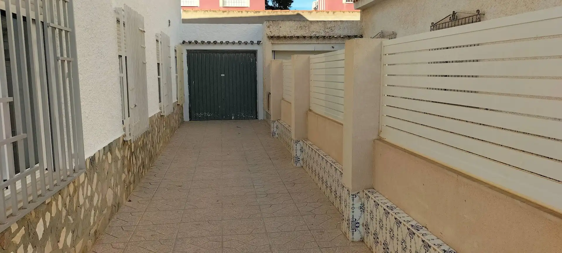 Vista exterior de Finca rústica en venda en Pilar de la Horadada amb Moblat