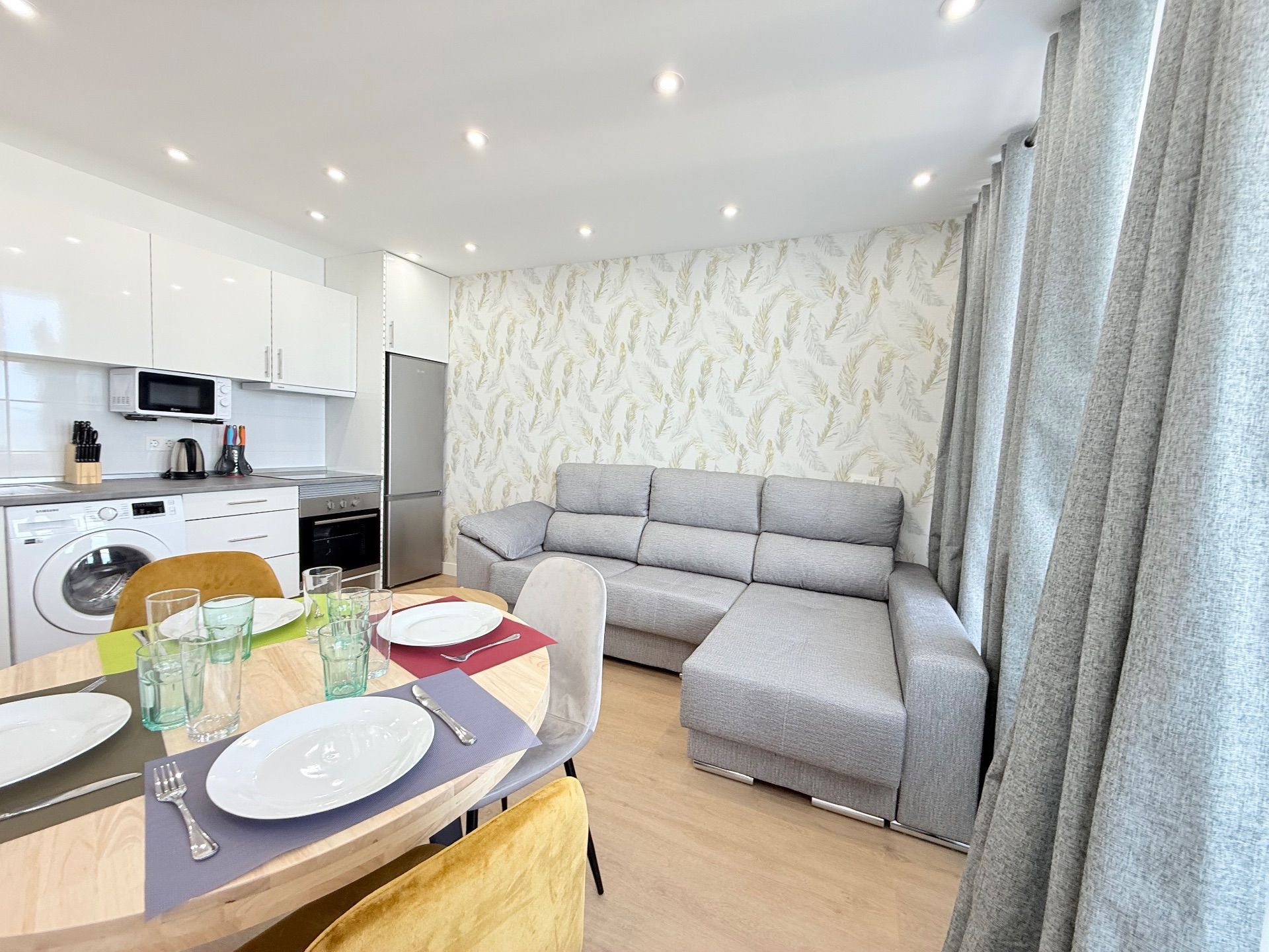 Sala d'estar de Apartament en venda en Puerto de la Cruz amb Calefacció, Terrassa i Moblat