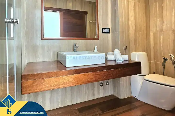 Bathroom of Houses for sale in Santa Eulària des Riu  with Terrace, Swimming Pool and Furnished