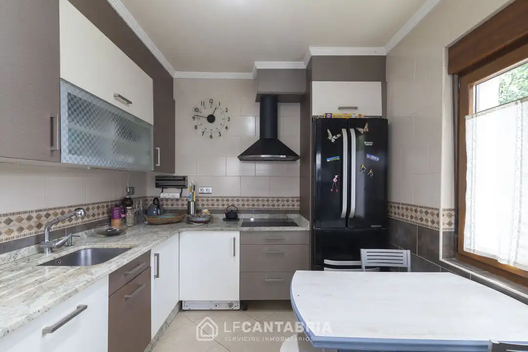Cuina de Casa o xalet en venda en Puente Viesgo amb Calefacció