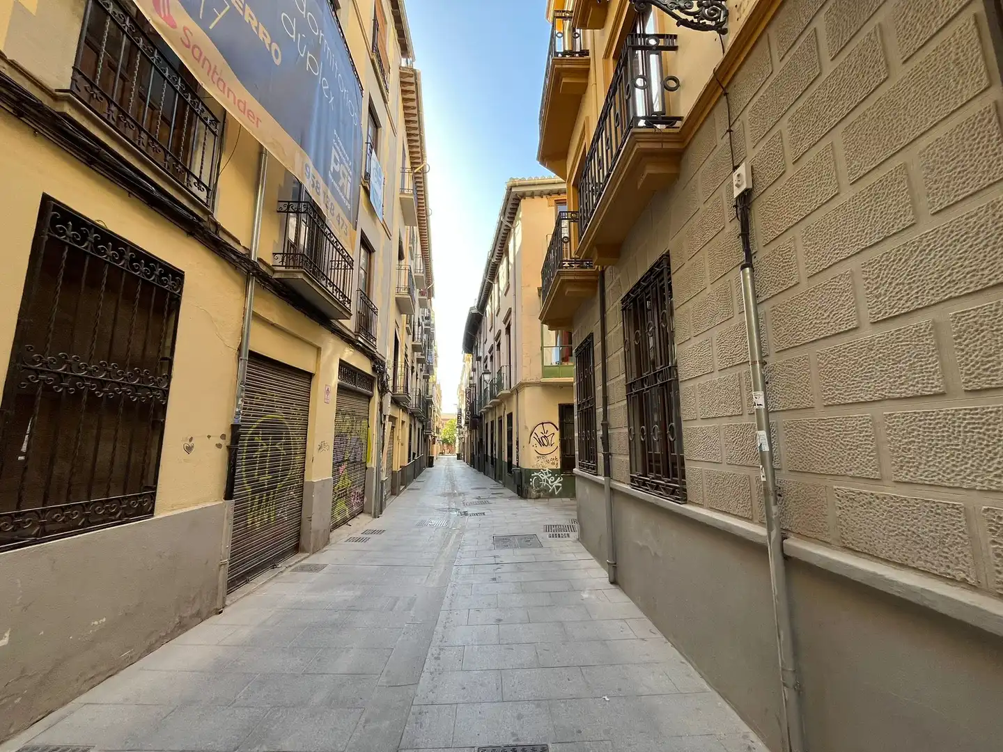 Vista exterior de Piso en venta en Granada