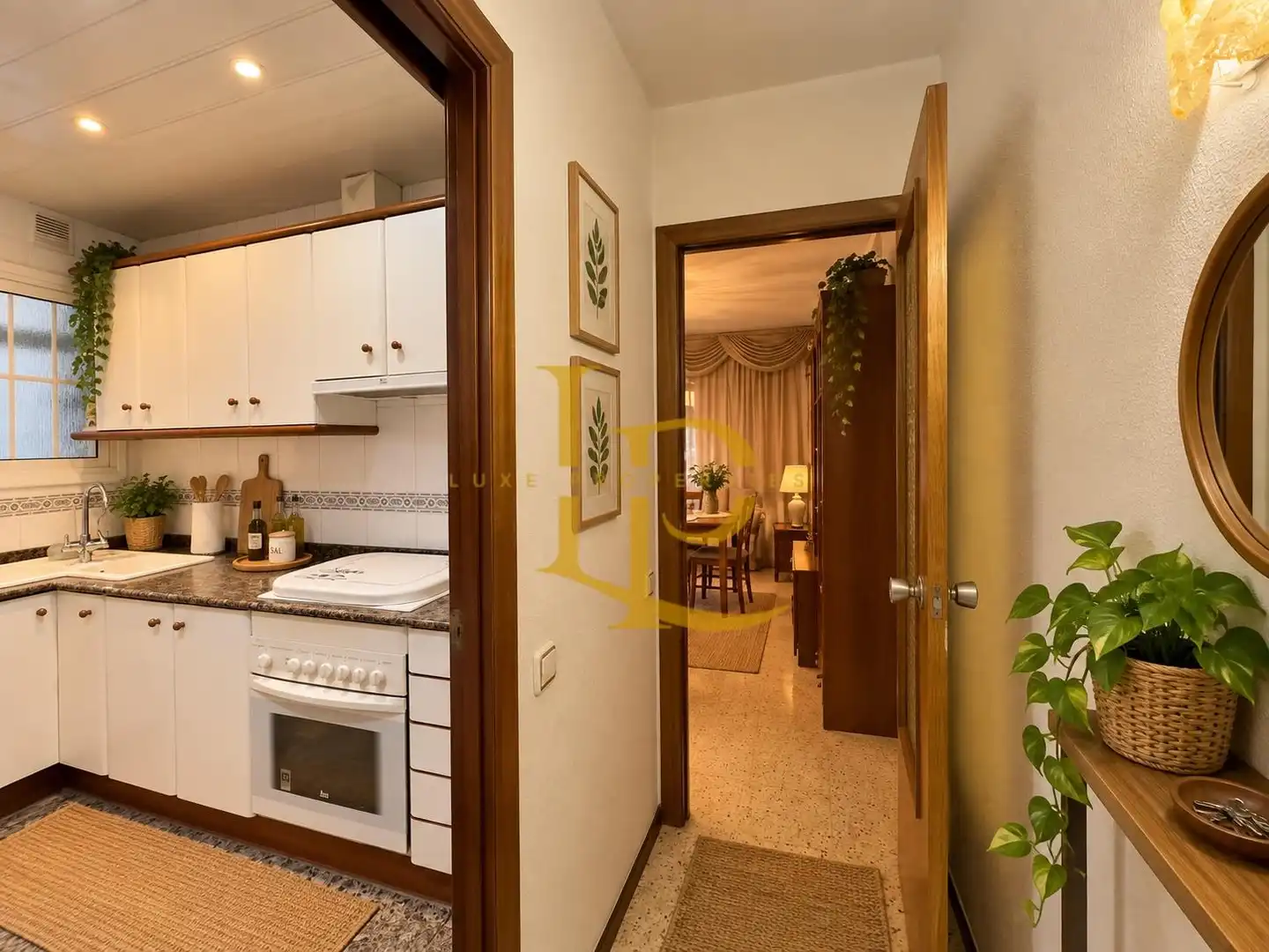 Cocina de Piso en venta en L'Hospitalet de Llobregat con Calefacción, Amueblado y Horno