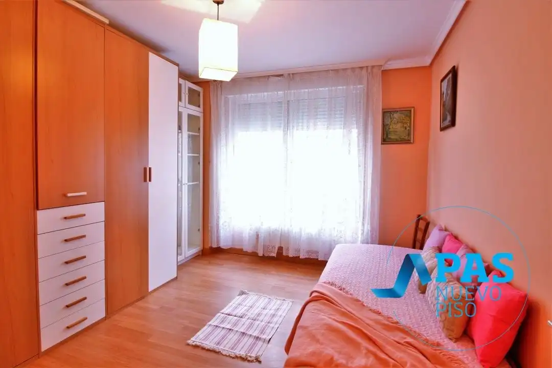 Dormitori de Pis en venda en Santander amb Calefacció