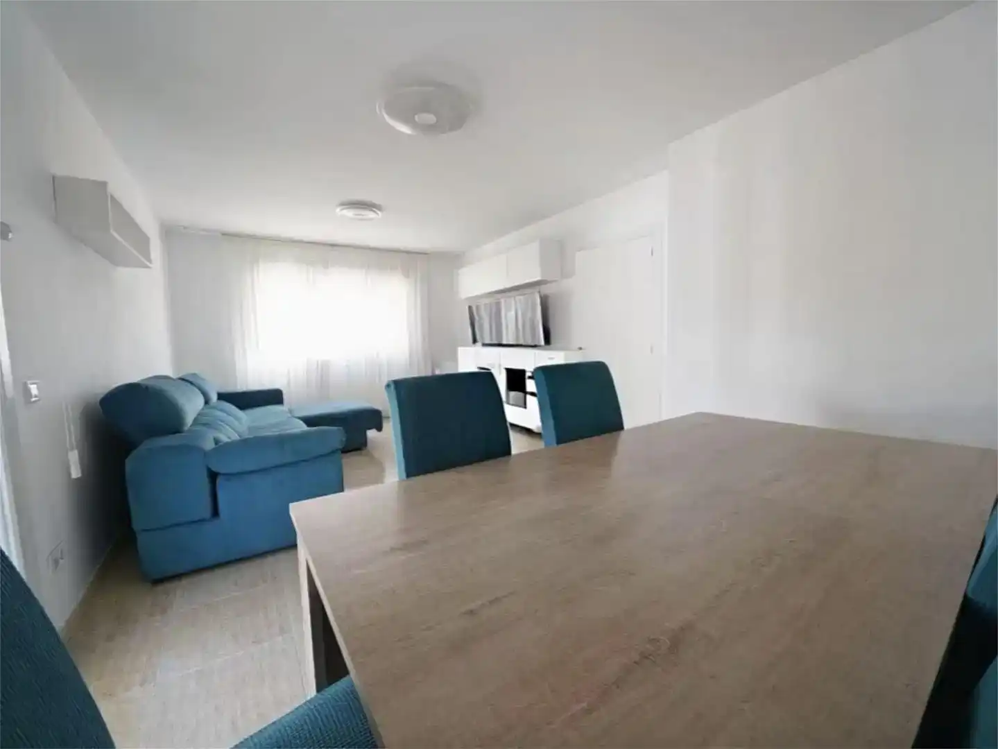 Sala d'estar de Casa o xalet en venda en El Campello amb Aire condicionat, Jardí privat i Traster