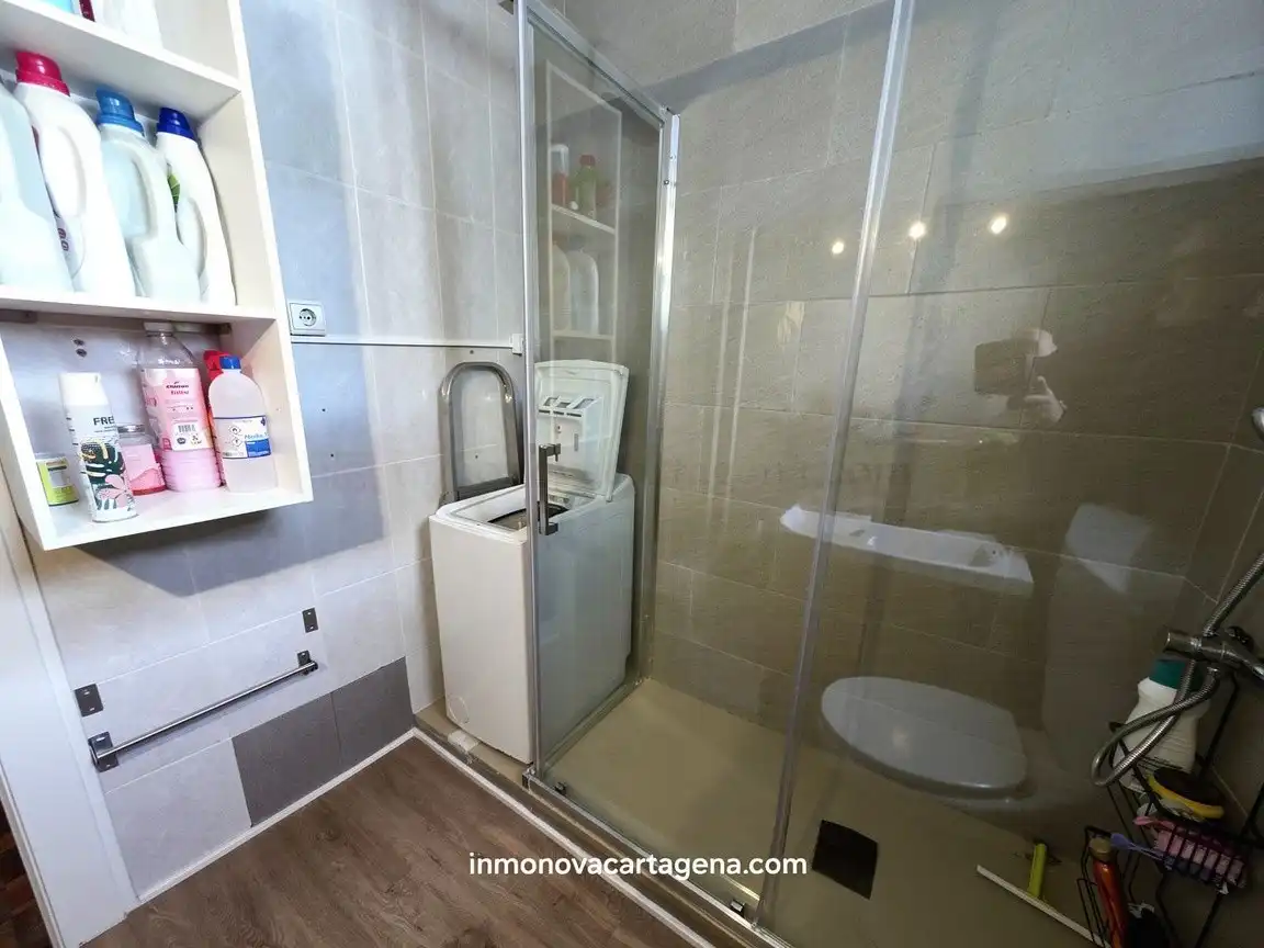 Baño de Estudio de alquiler en Cartagena con Amueblado, Horno y Lavadora