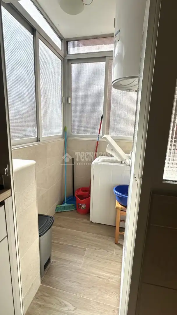 Bedroom of Flat for rent in Granada  with Heating and Balcony