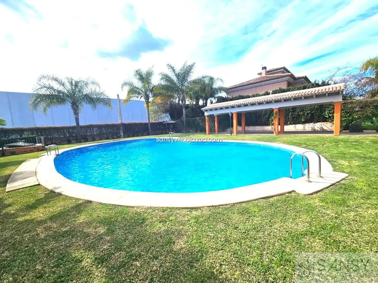 Piscina de Dúplex en venda en Jávea / Xàbia amb Aire condicionat, Calefacció i Piscina comunitària