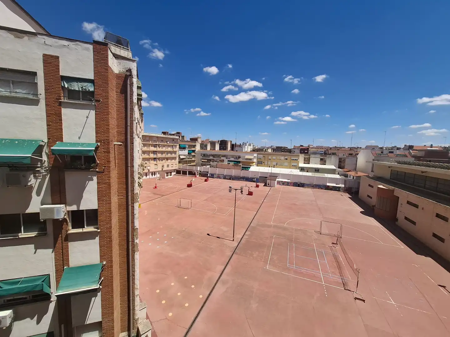 Vista exterior de Pis en venda en Ciudad Real amb Aire condicionat, Calefacció i Terrassa