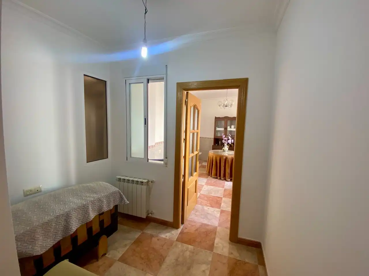 Casa adosada en venda en Calzada de Calatrava amb Aire condicionat, Terrassa i Moblat