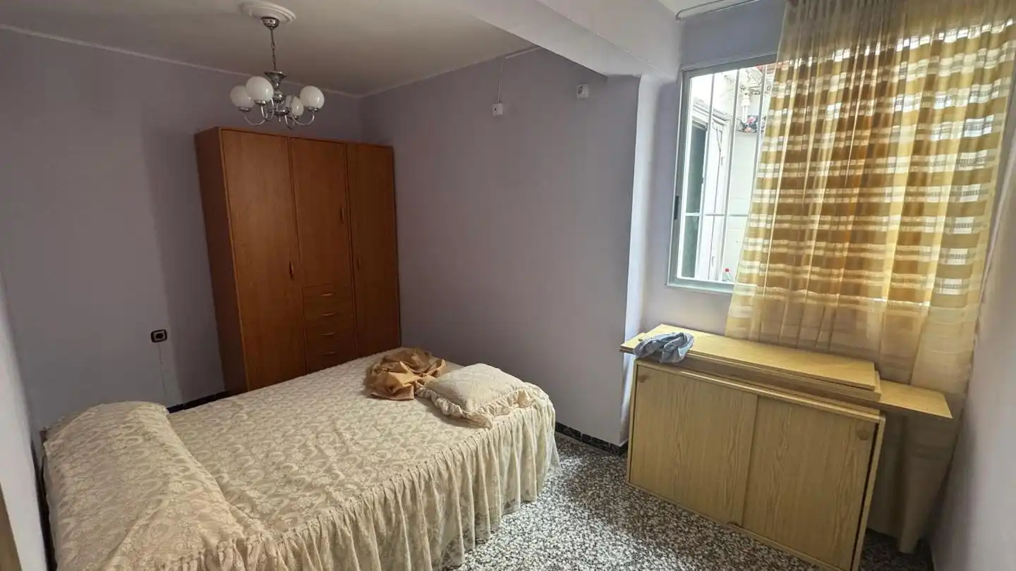 Habitación de Piso de alquiler en Valencia con Aire acondicionado, Terraza y Amueblado
