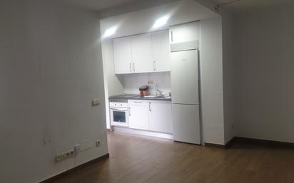 Kitchen of Flat to rent in  Madrid Capital  with Balcony