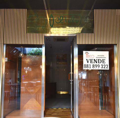 Local comercial en Venta en Rúa Ramón y Cajal, S/N en Cuatro Caminos - Plaza de la Cubela