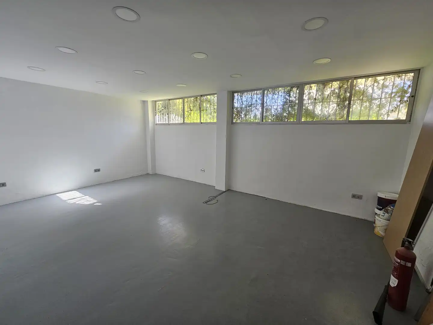 Commercial properties for rent in Calle Virgen del Pilar, 1, Playa Bajadilla - Puertos