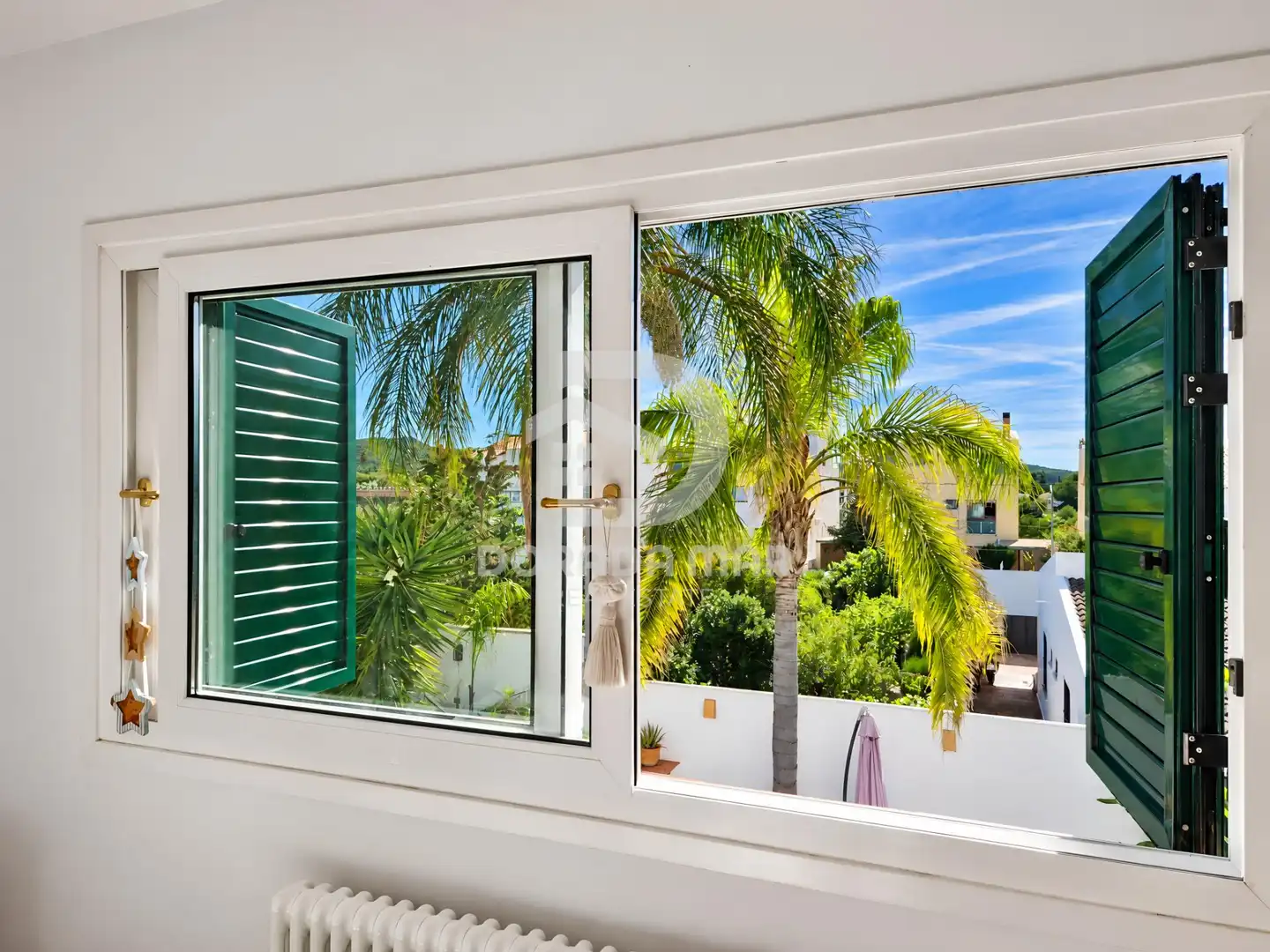 Vista exterior de Casa o chalet en venta en Sant Pere de Ribes con Calefacción, Jardín privado y Piscina