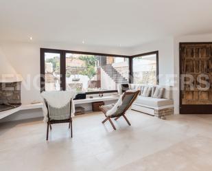 Living room of Single-family semi-detached to rent in  Barcelona Capital  with Heating, Private garden and Terrace