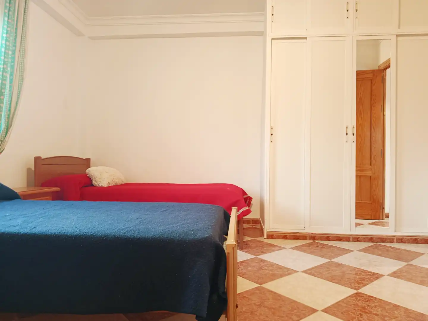 Schlafzimmer von Country house zum Verkauf in Hinojos mit Privatgarten, Terrasse und Schwimmbad