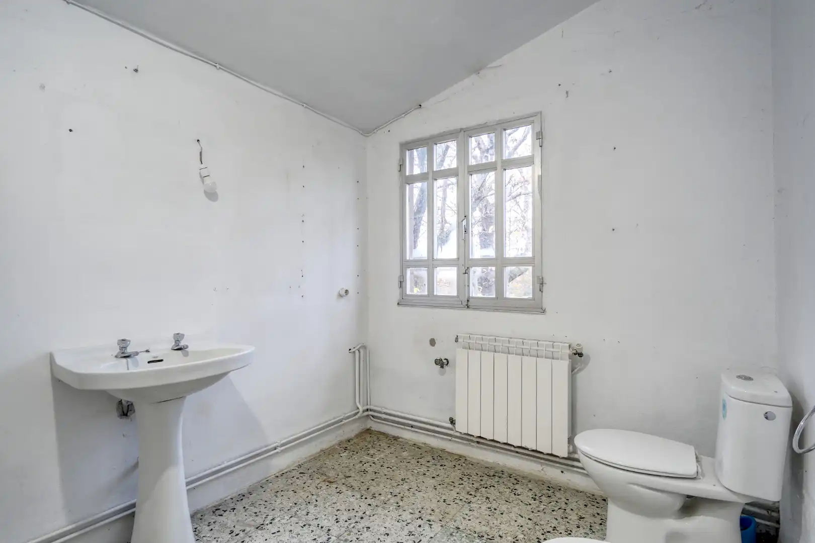 Bany de Casa o xalet en venda en Silleda amb Calefacció, Jardí privat i Terrassa