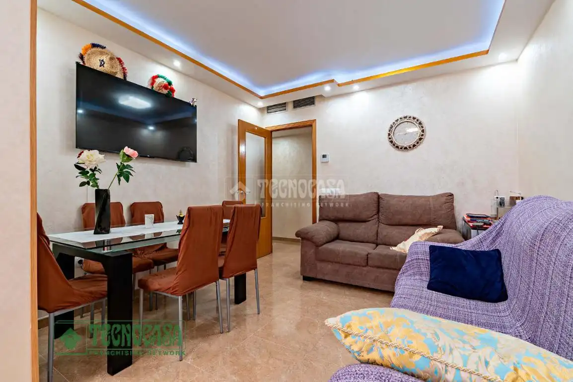 Sala de estar de Piso en venta en Roquetas de Mar