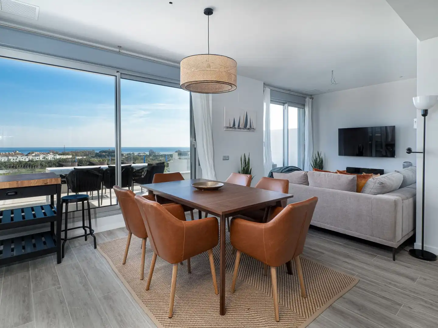 Comedor de Ático de alquiler en Estepona con Aire acondicionado, Terraza y Trastero