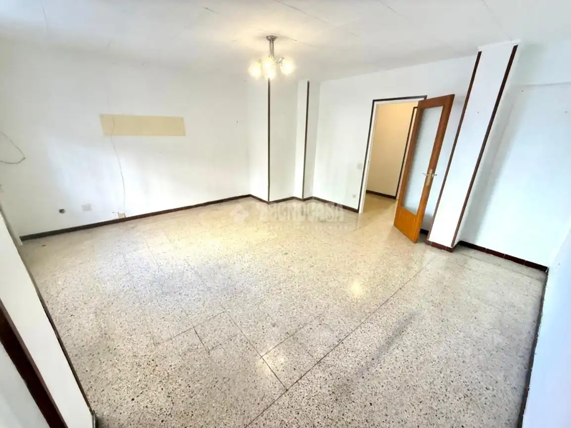 Wohnzimmer von Wohnung zum Verkauf in  Barcelona Capital